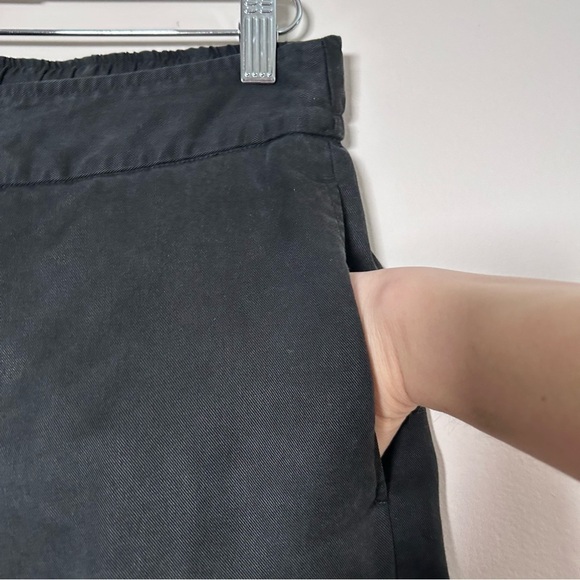Babaton by Aritzia Soft Lyocell Trousers Relaxed Fit Lightweight Black Size 2 - Picture 3 of 8
